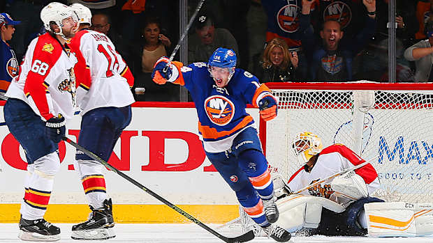 thomas-hickey-goal-islanders-panthers-overtime-video-game-3.jpg